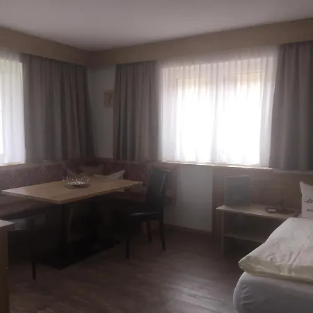 Sportpension Rubin Apartment *